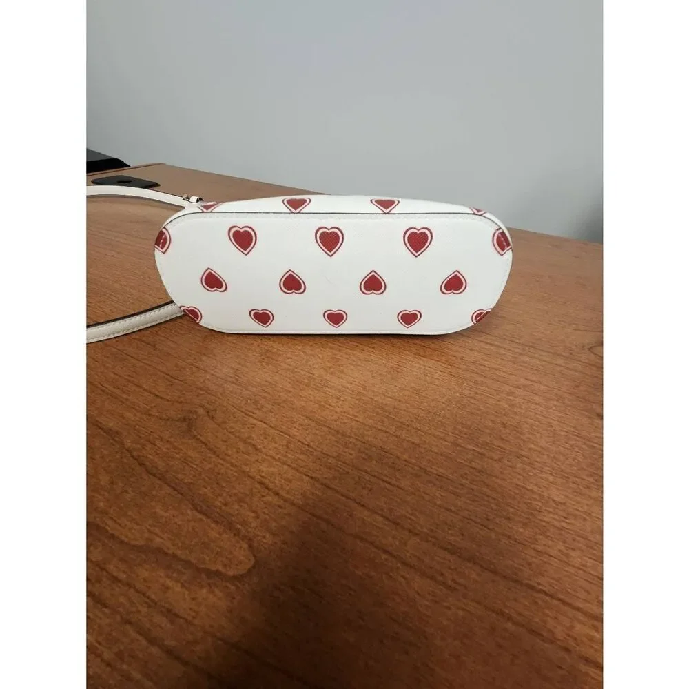 NWT Kate Spade Heart- Double Zip Crossbody- Milk Glass and red hearts (R)